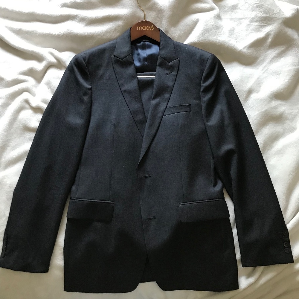 Men’s Navy Suit - Bar III - 38R - Slim Fit